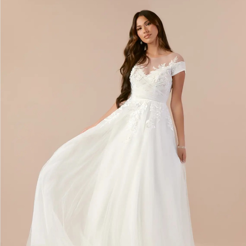 NWT  Azazie White Off-Shoulder Wedding Dress size 14 (fits 10-12)